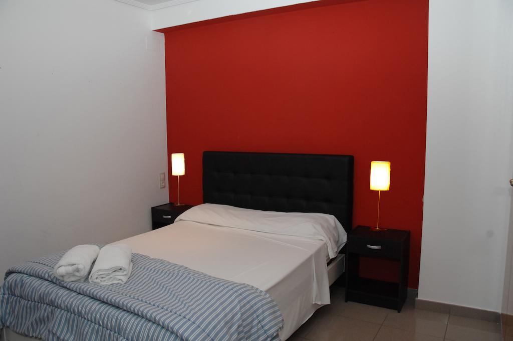 Accommodation Beach Apartments Валенсия Номер фото