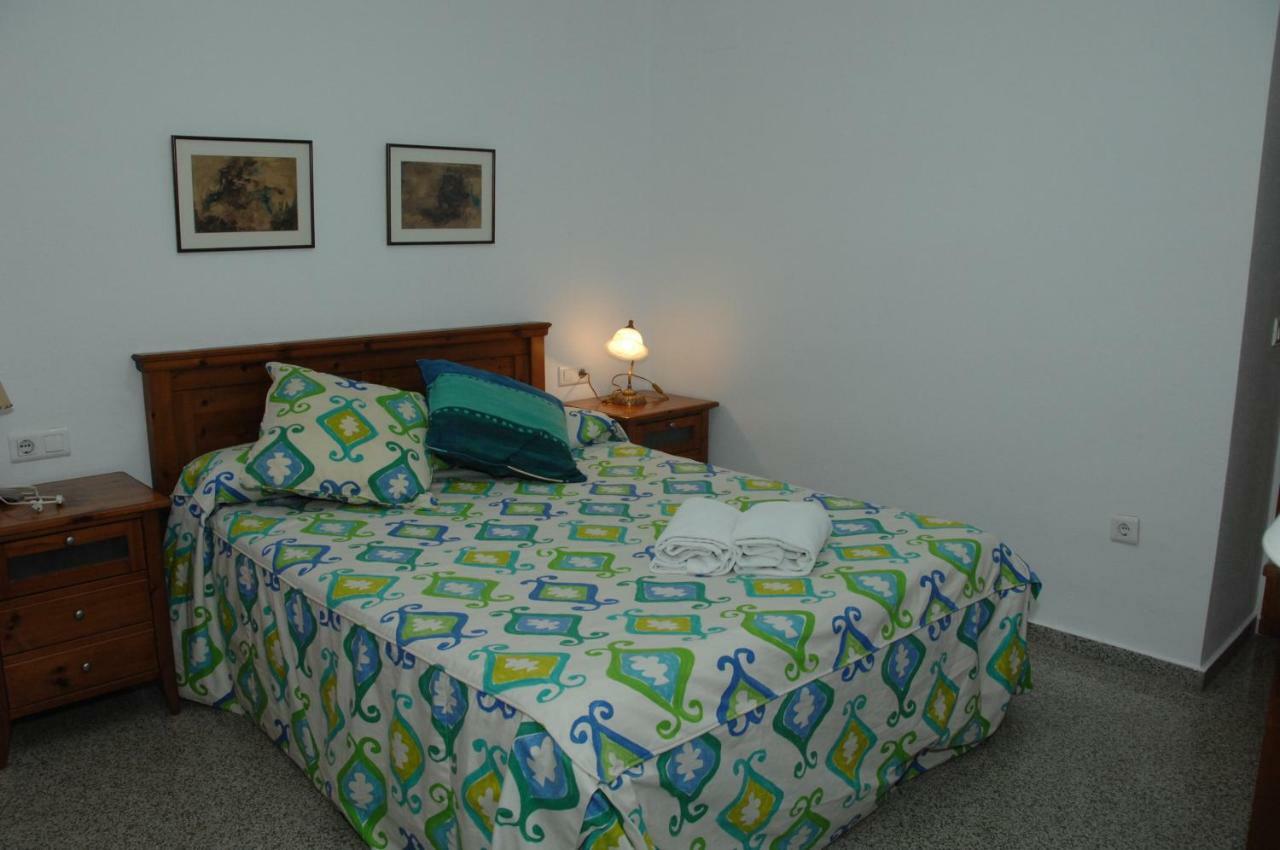 Accommodation Beach Apartments Валенсия Экстерьер фото
